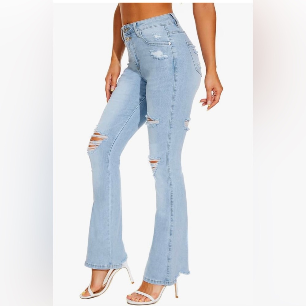Cut out flare jeans